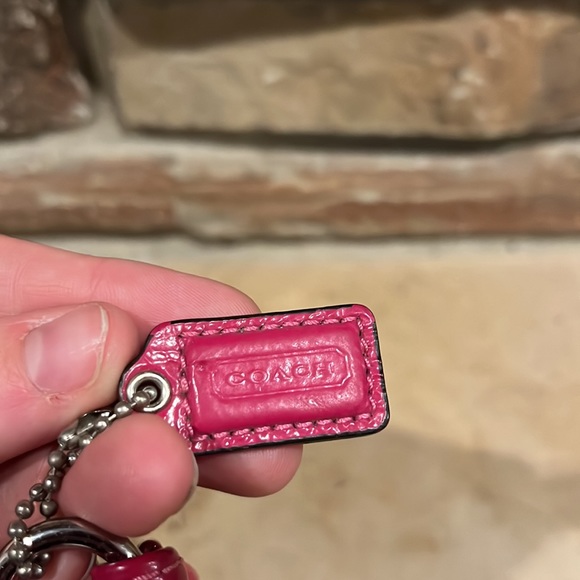 Coach Poppy Hot Pink Wristlet - Picture 5 of 6